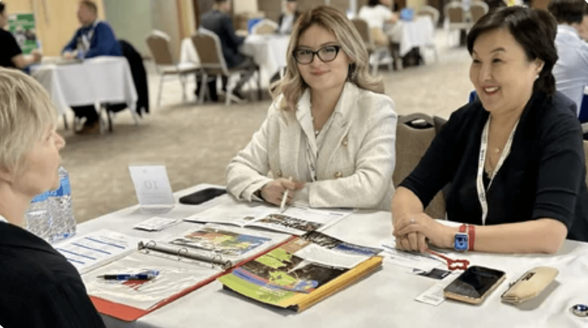 StudyWorld_SW-web_China-event-page-01.png
